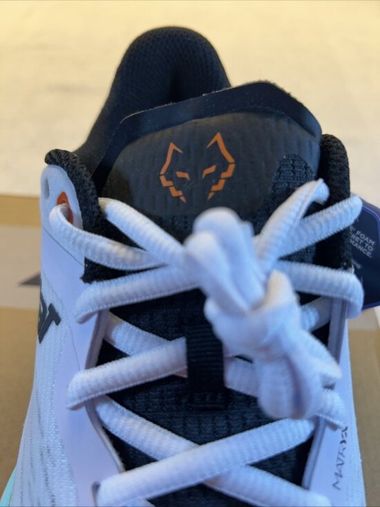 Babolat Premura 3 Lebron  White Orange Aqua Court Sneaker Men 7.5 New in Box main image 2